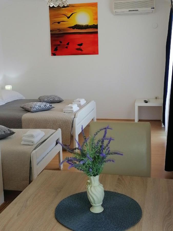 Apartments Kozjan Karlovac Esterno foto