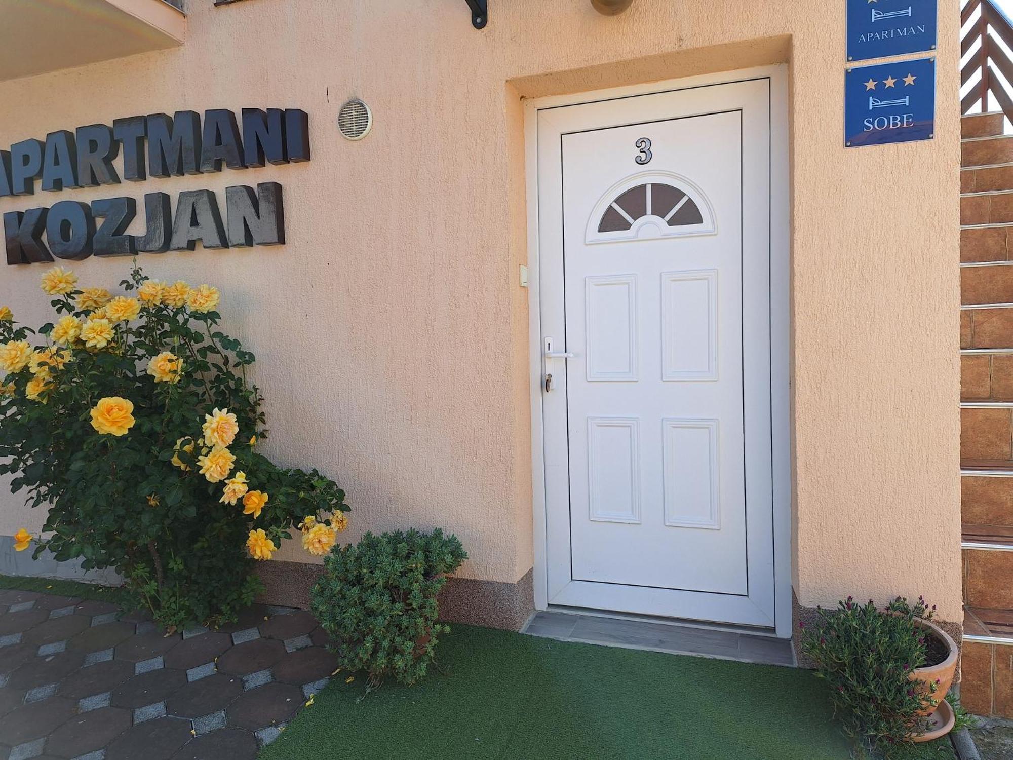 Apartments Kozjan Karlovac Esterno foto